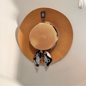 Victory Leland Hat NWT